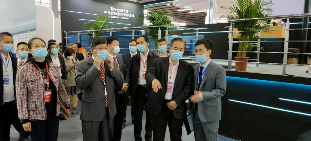 十九届广东教育装备展览会在中国进出口商品交易会隆重开幕