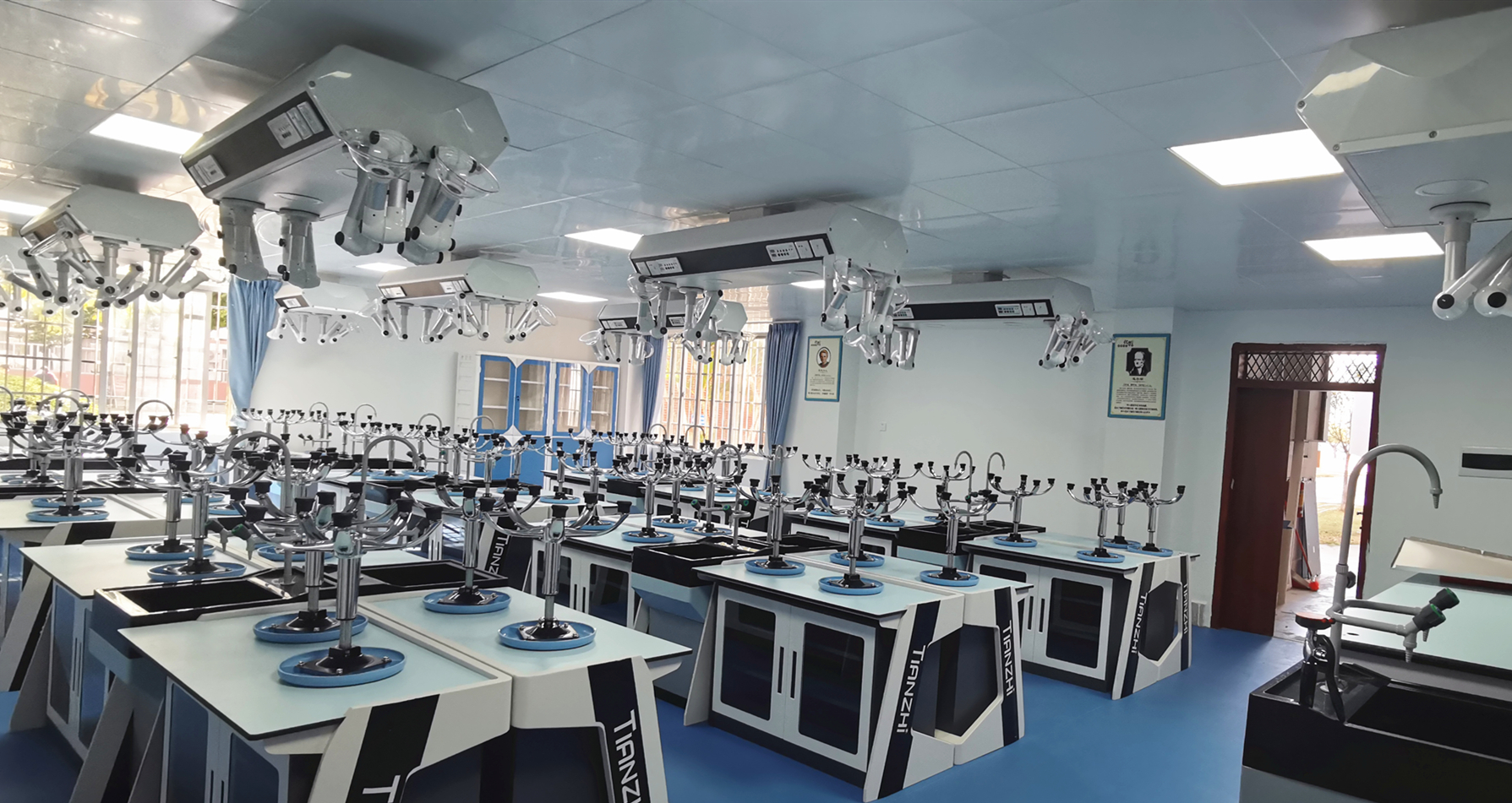 pg电子平台·北海市第七中学·中学智能实验室